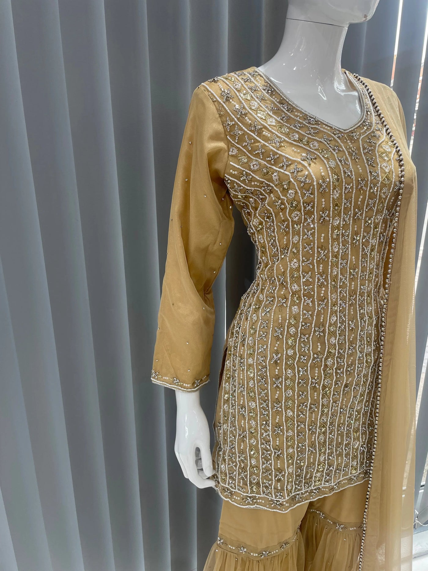  Asha - Pakistani clothes