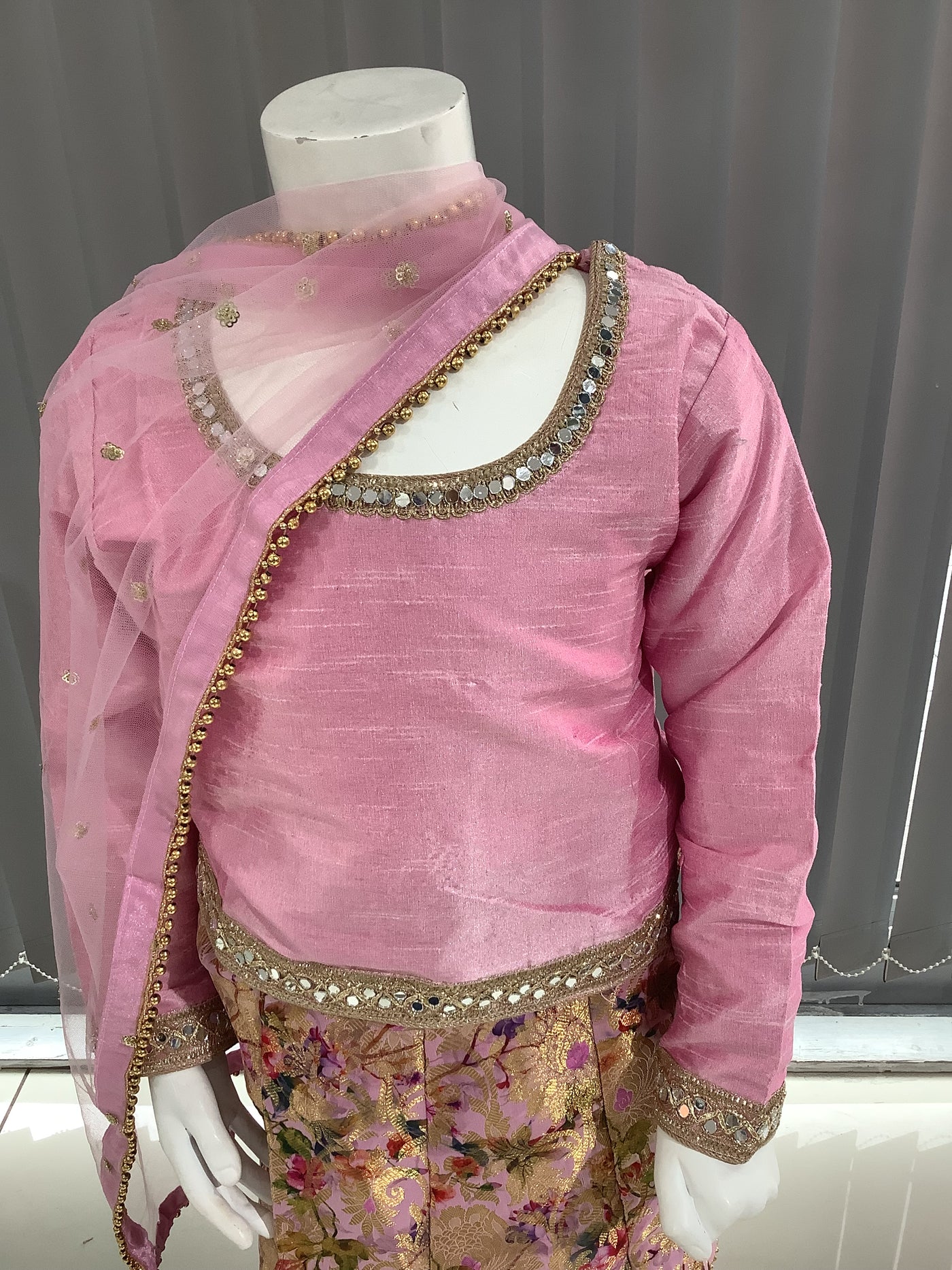 ASHA | Embroidered Banarsi Lehanga Choli KidsReady To Wear Pink | AS36