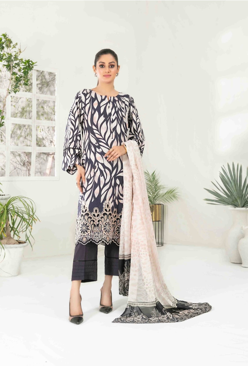 TAWAKKAL ‘Fasha’ | Embroidered Digital Linen Readymade | D3684