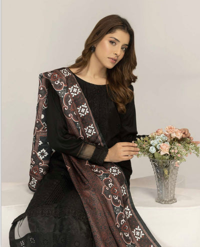 SIMRANS ‘Ajrak’ | Embroidered Linen Shawl Readymade | SM708 (Black)