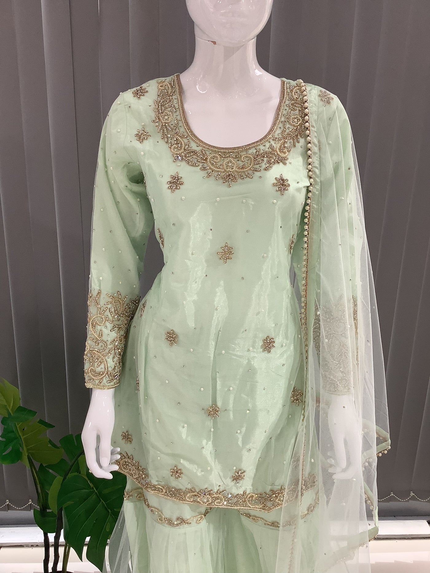  Asha - Pakistani clothes