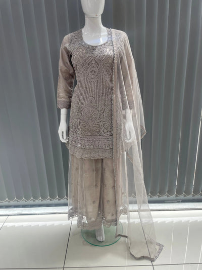  Asha - Pakistani clothes