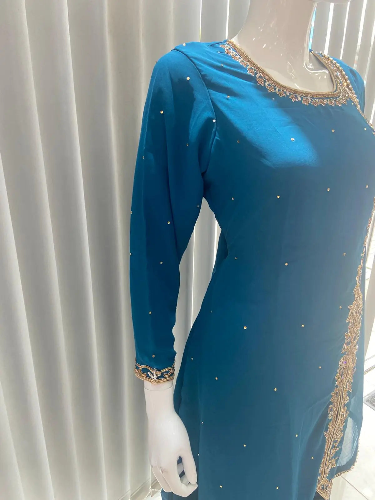  Asha - Pakistani clothes