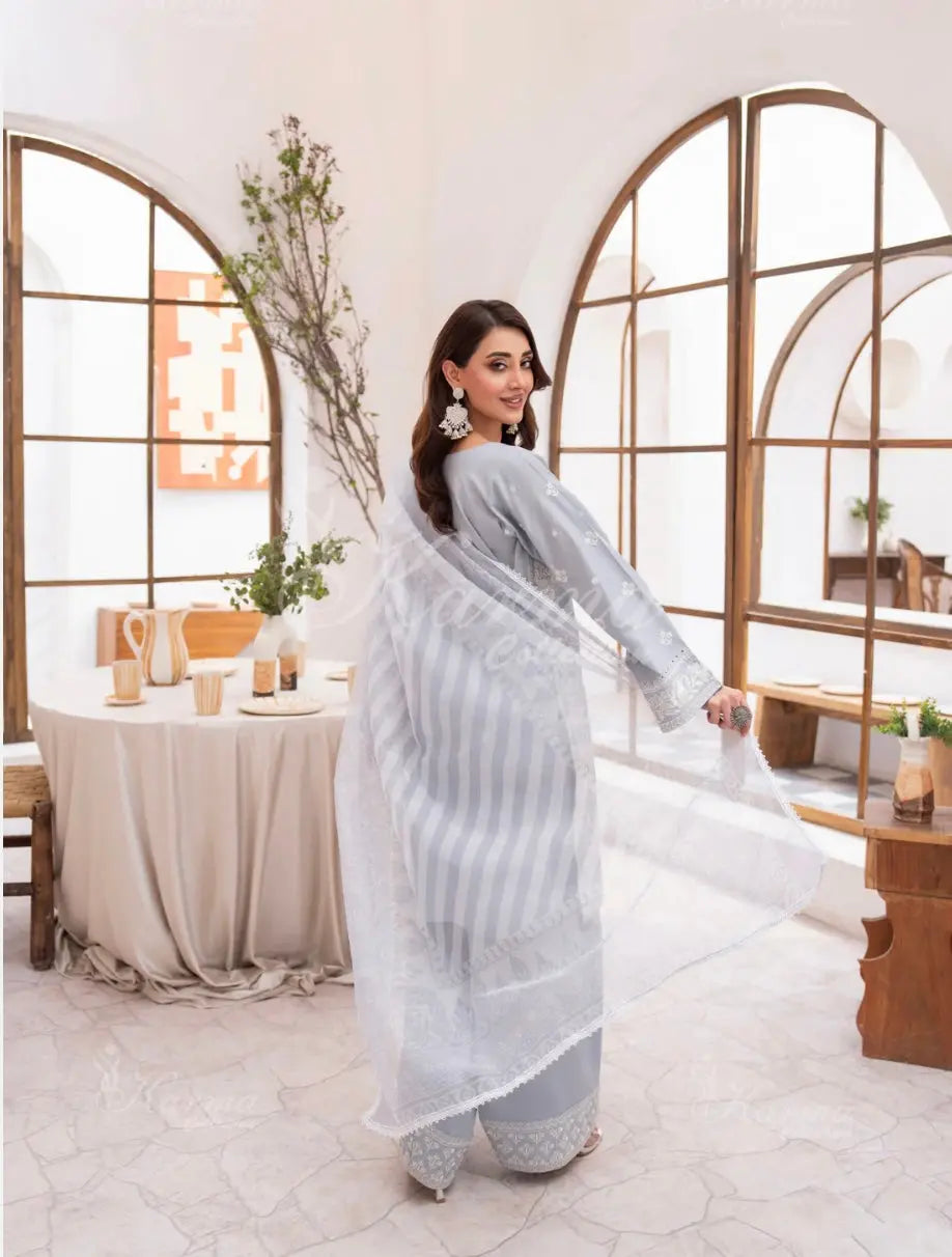  Karma - Pakistani clothes