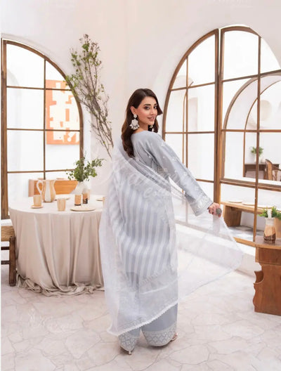  Karma - Pakistani clothes