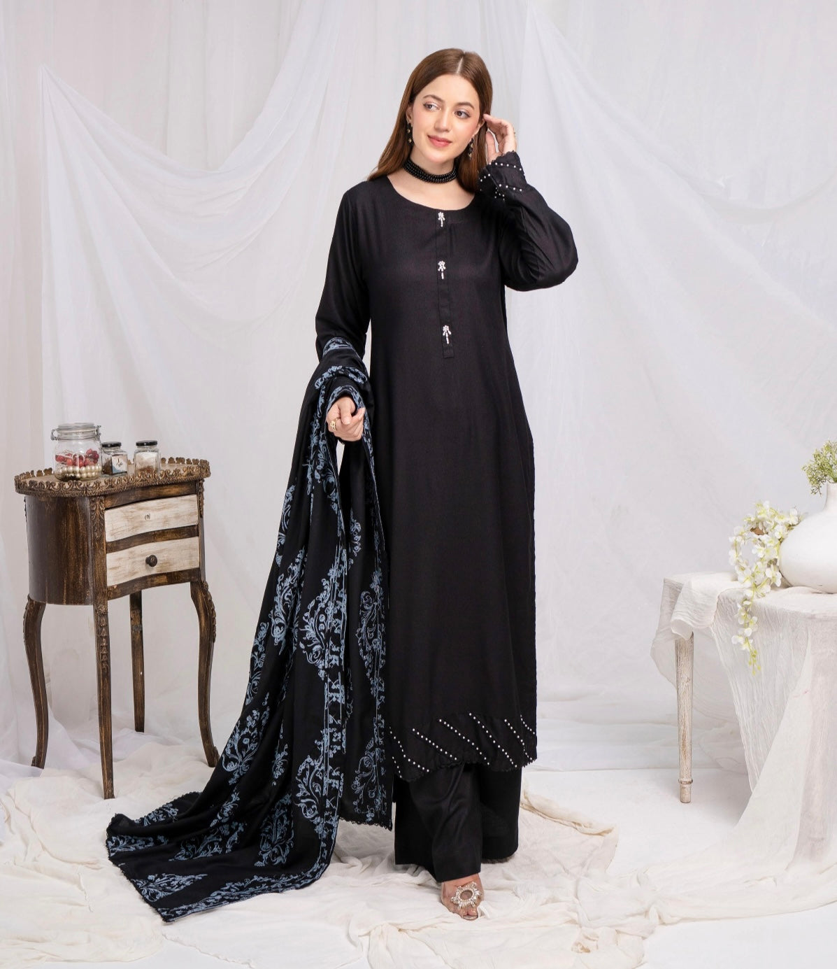 SIMRANS ‘Jaan’ | Embroidered Dhanak Shawl Readymade | SM706 (Black)