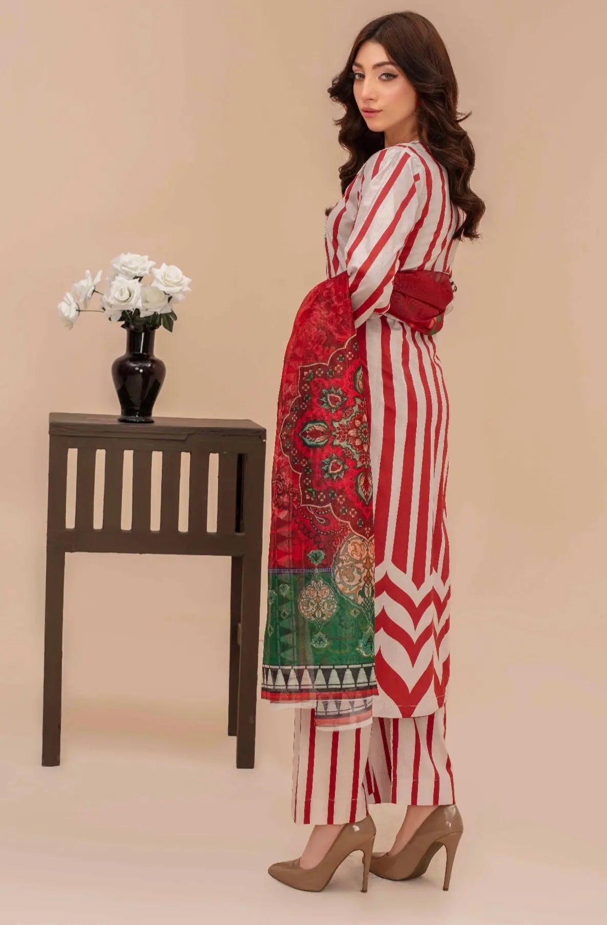  Ashyana - Pakistani clothes