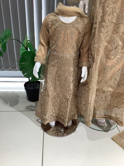  Asha - Pakistani clothes