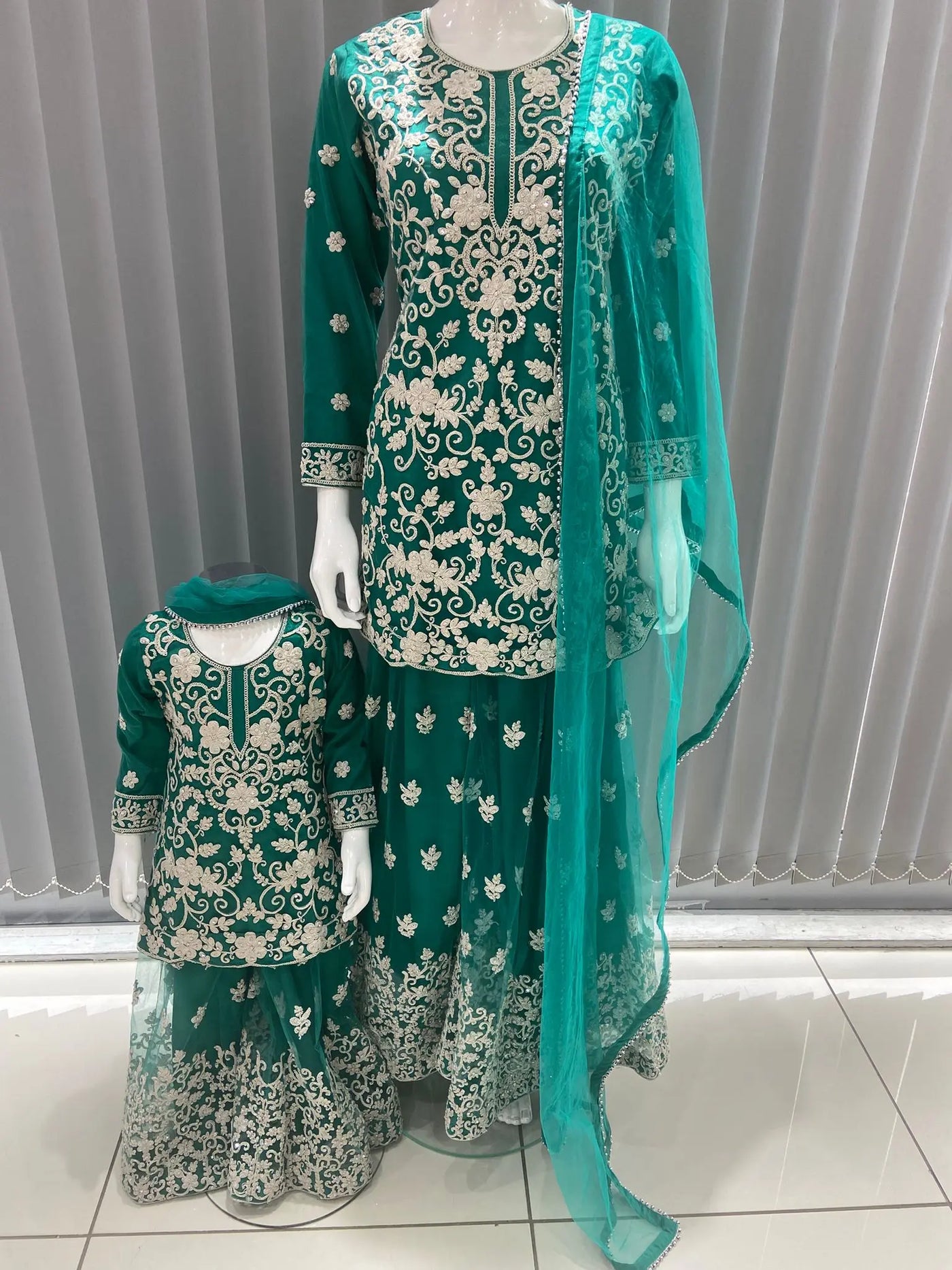  Asha - Pakistani clothes