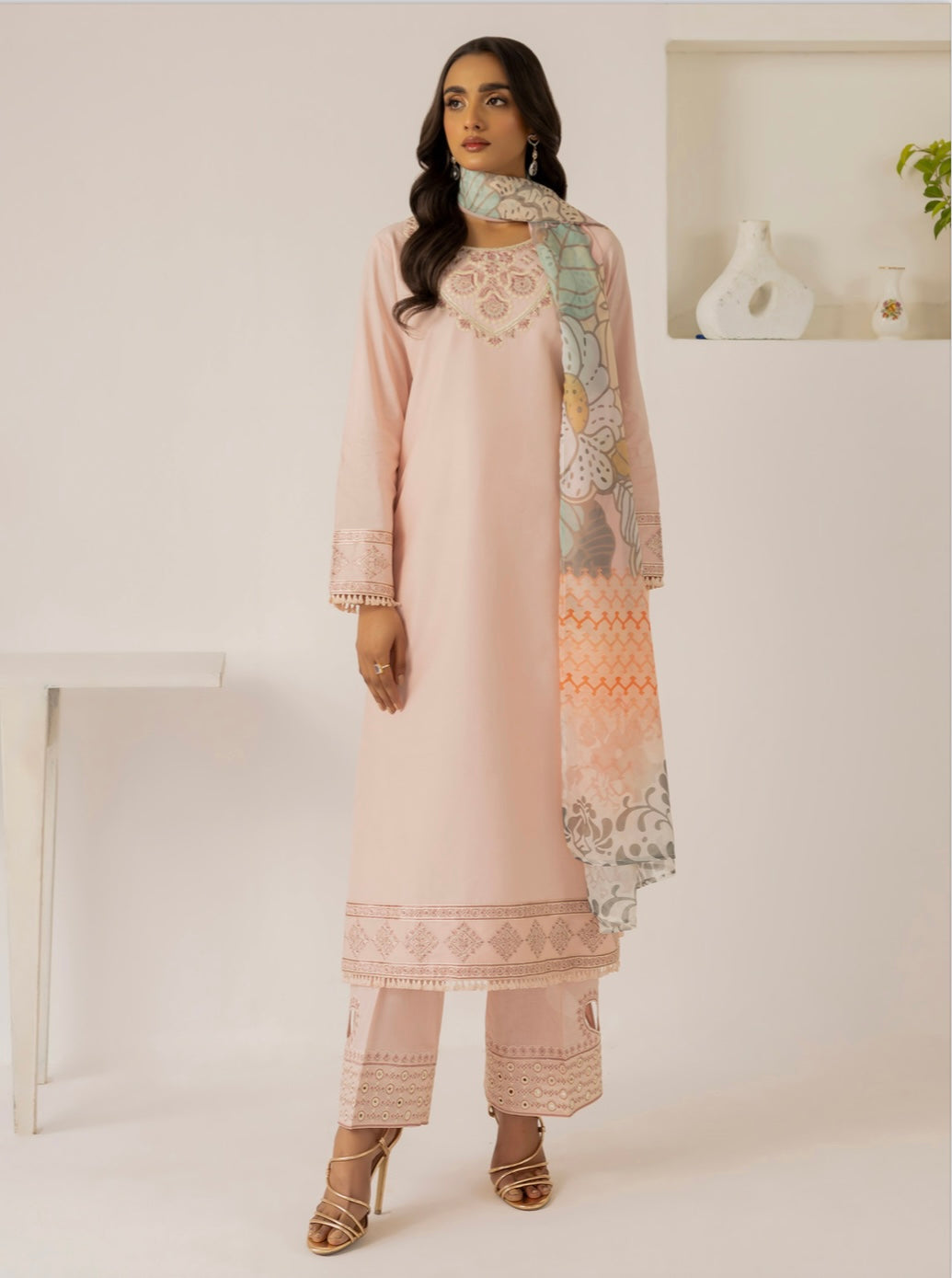  ESRA - Pakistani clothes