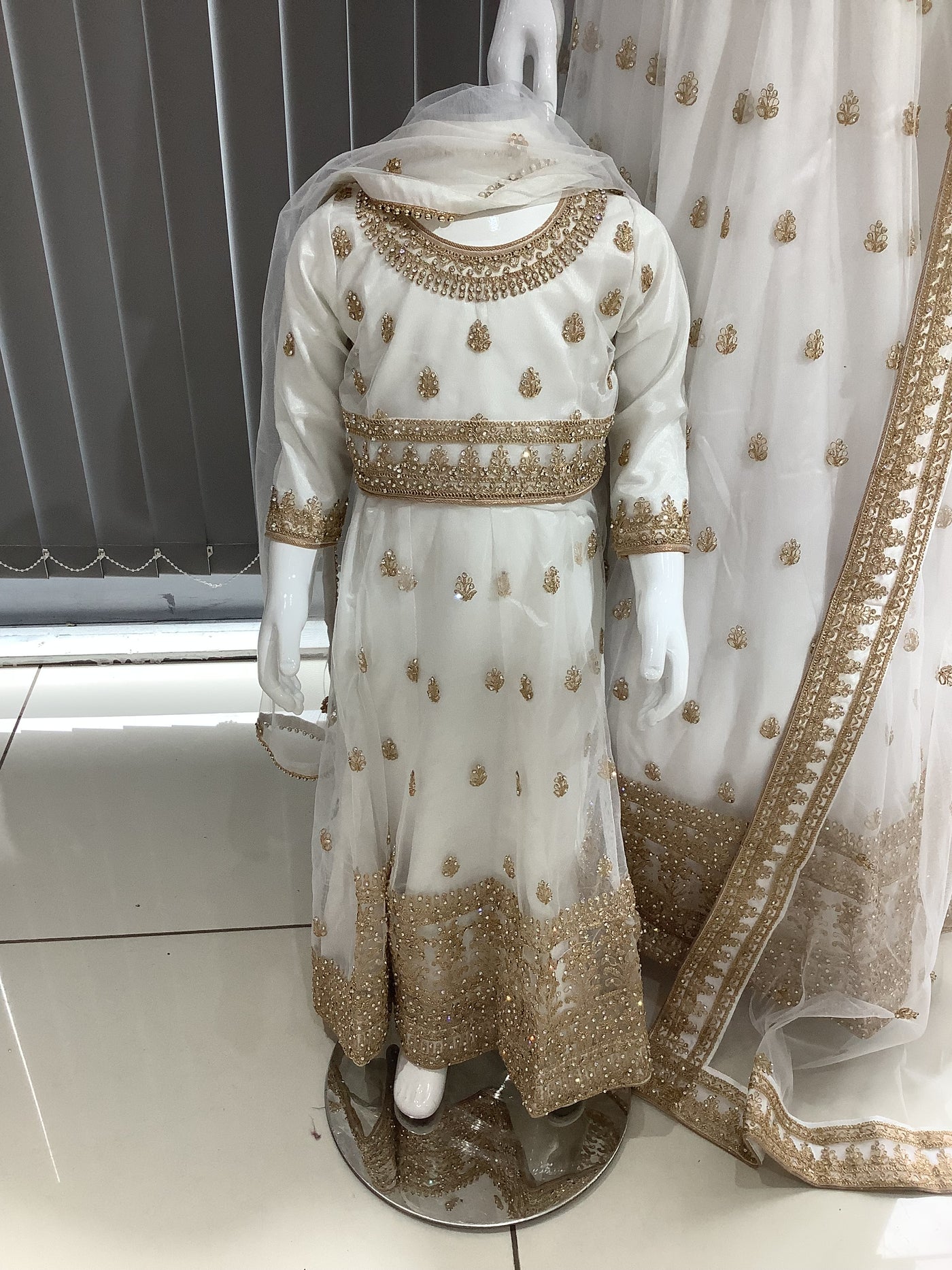 ASHA | Embroidered Net Dori Work Mother & Daughter Lehanga Choli Ready To Wear White | AS58