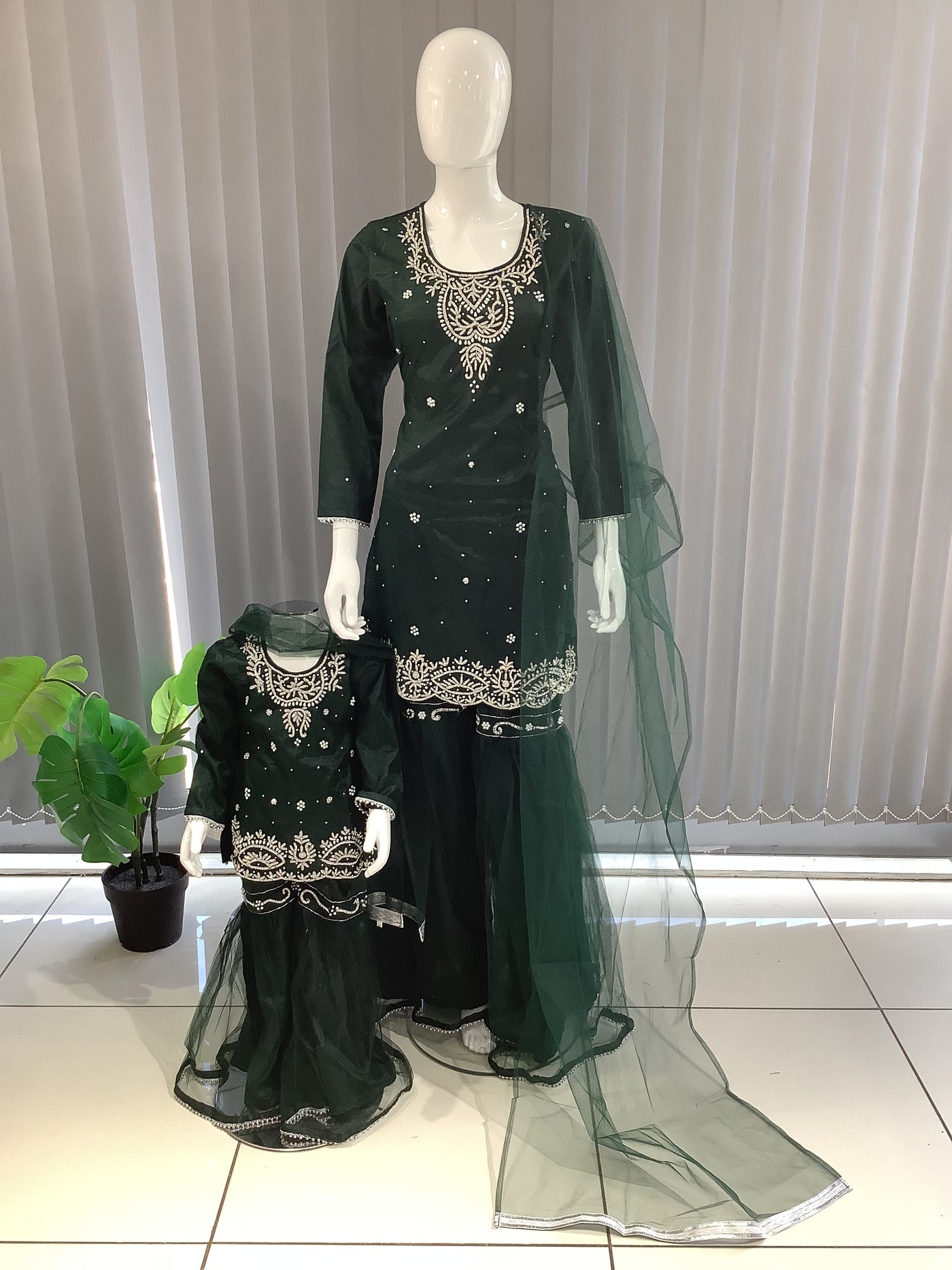  Asha - Pakistani clothes