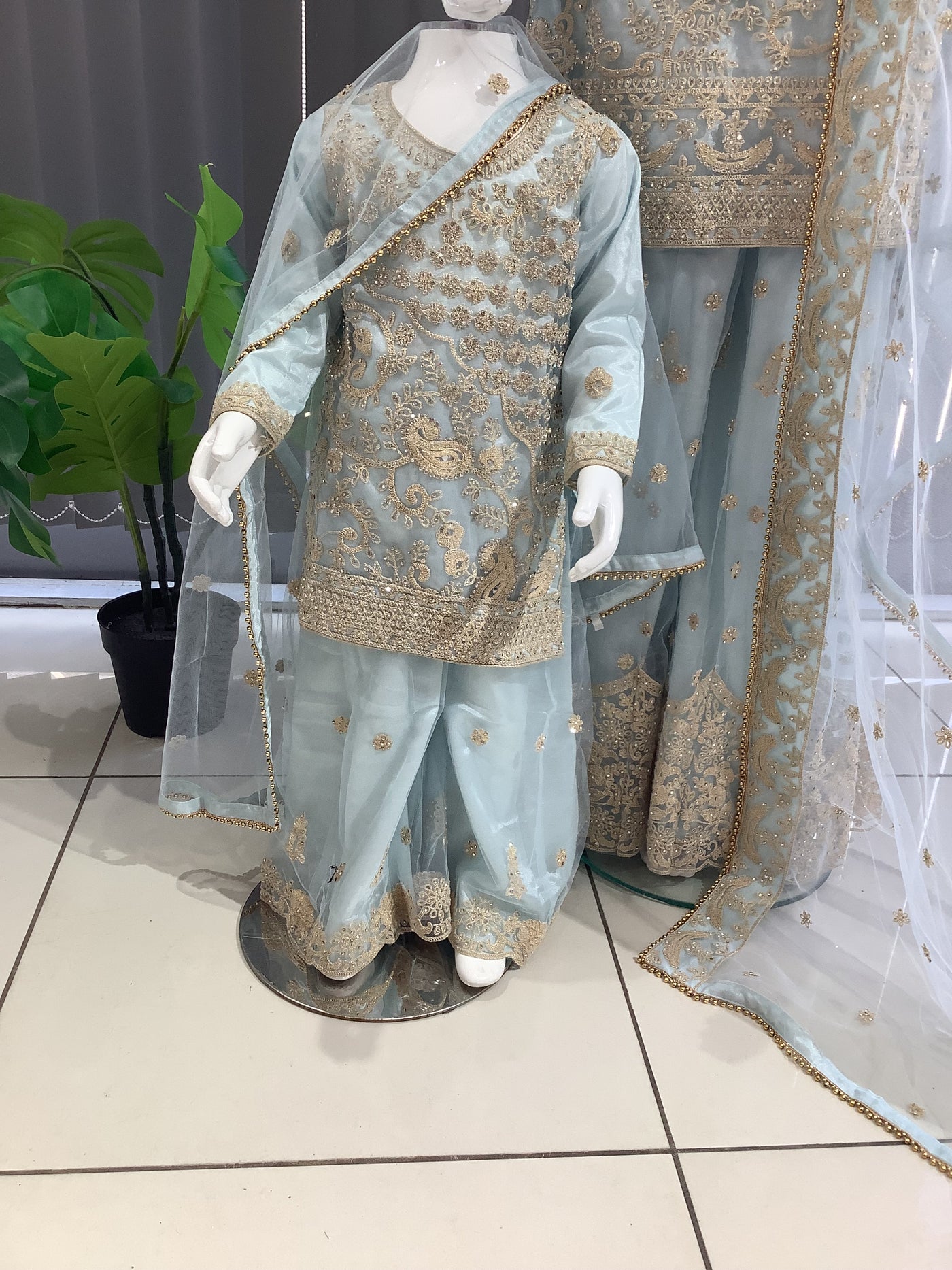  Asha - Pakistani clothes