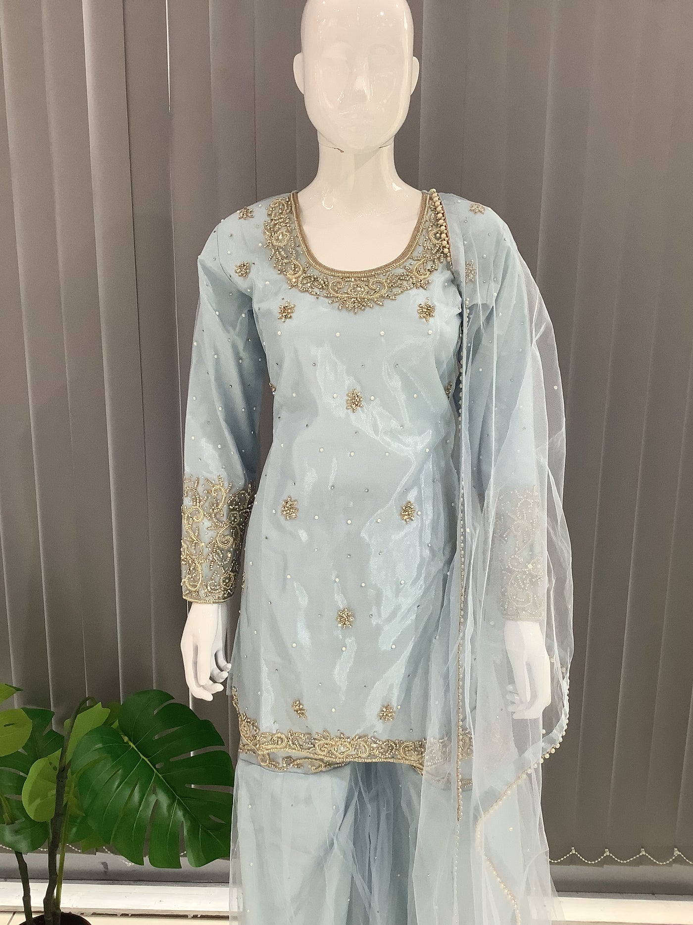  Asha - Pakistani clothes