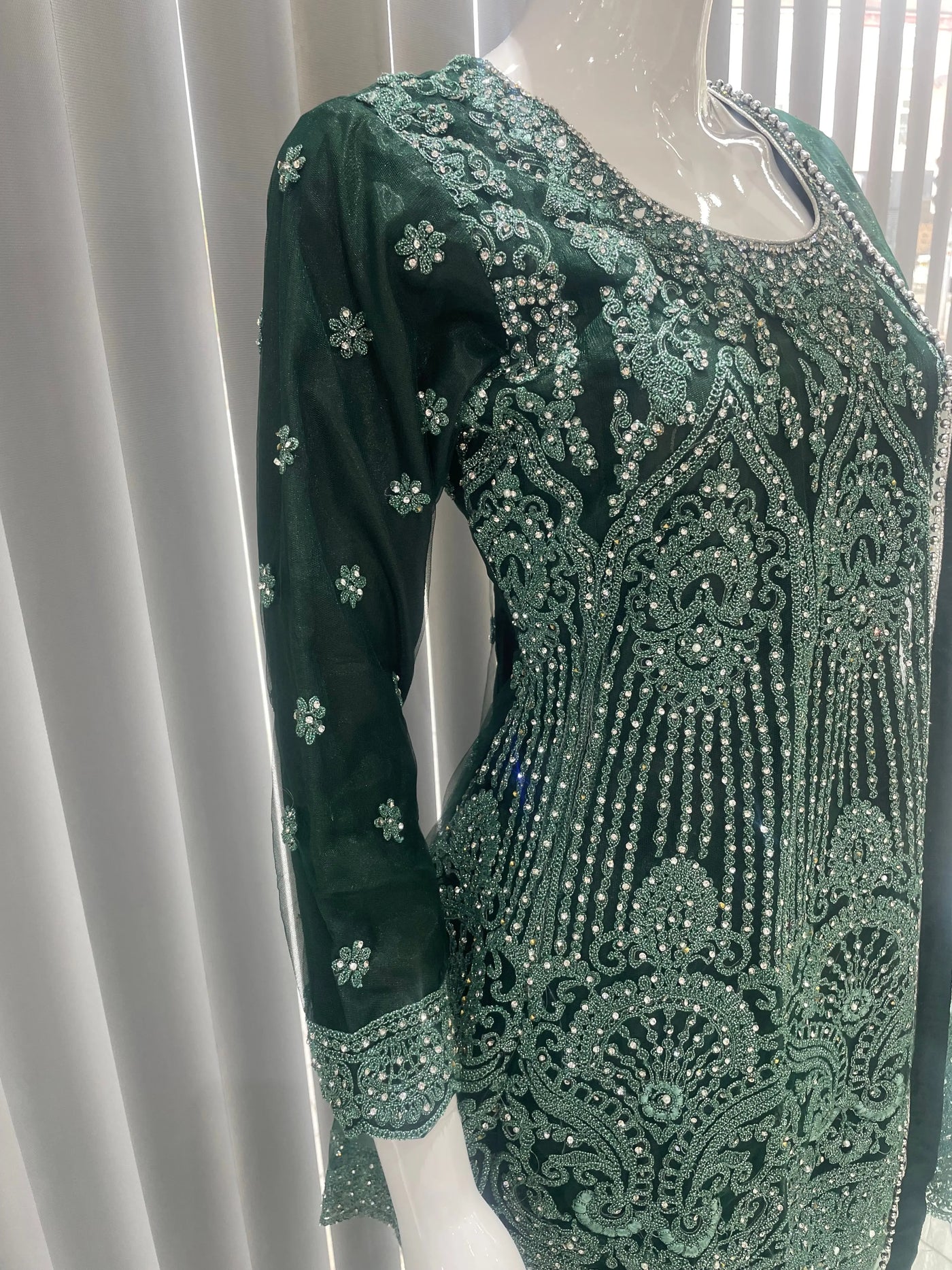  Asha - Pakistani clothes