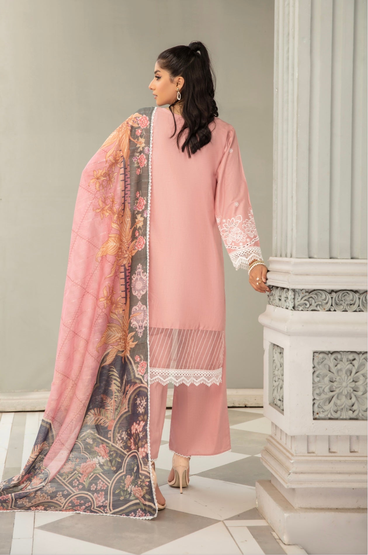  Simrans - Pakistani clothes