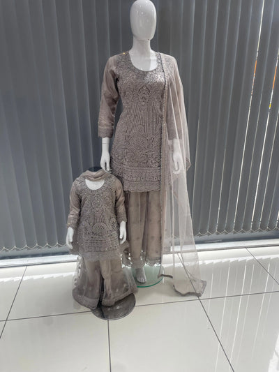  Asha - Pakistani clothes