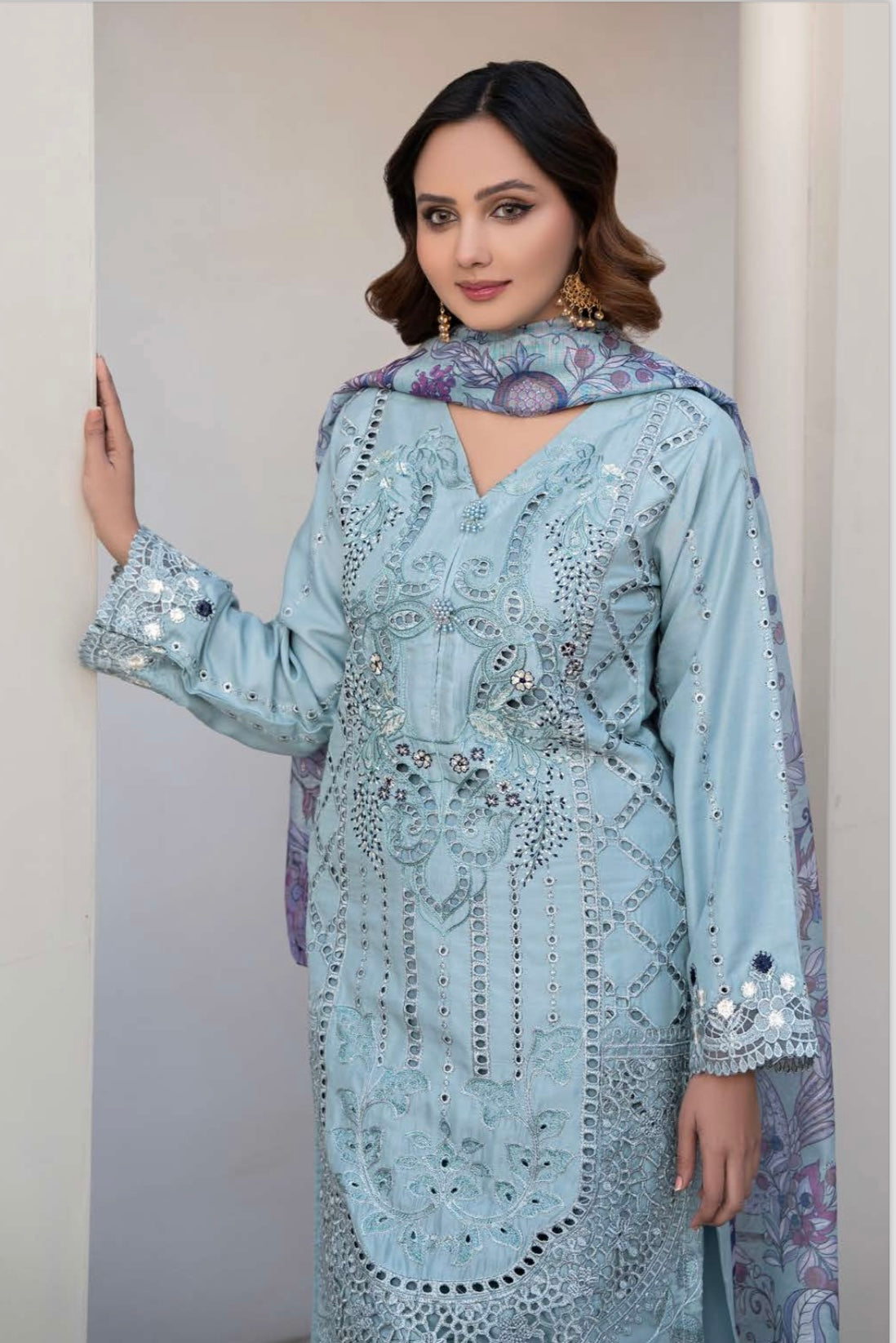 RANGZ ‘Mariya’ | Embroidered Linenkari Readymade | RGZ042