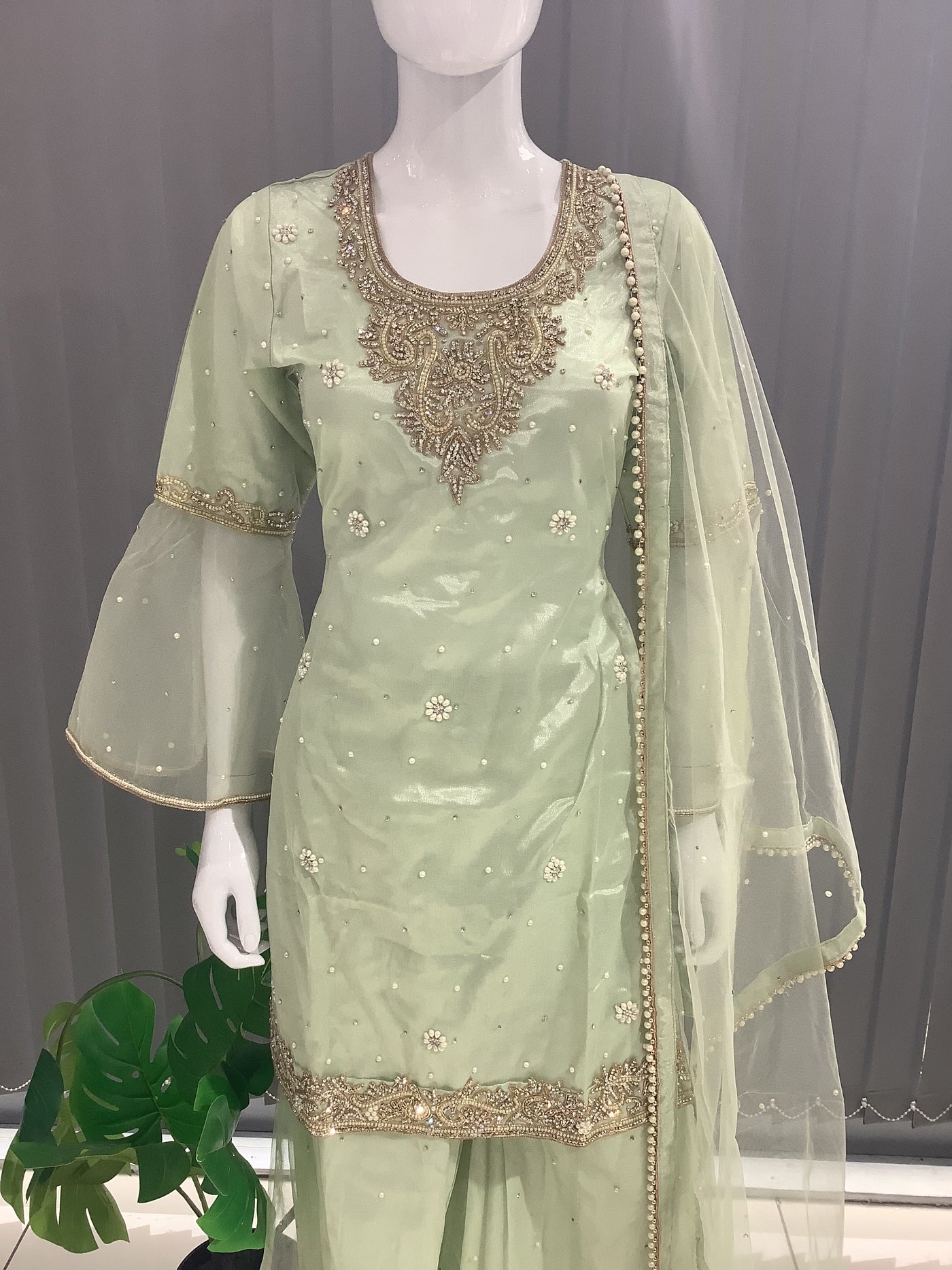  Asha - Pakistani clothes