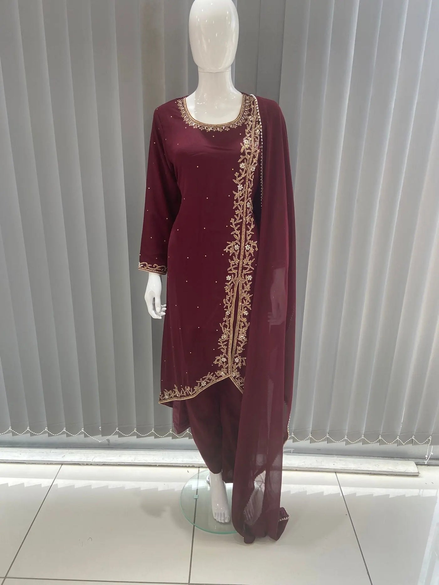  Asha - Pakistani clothes