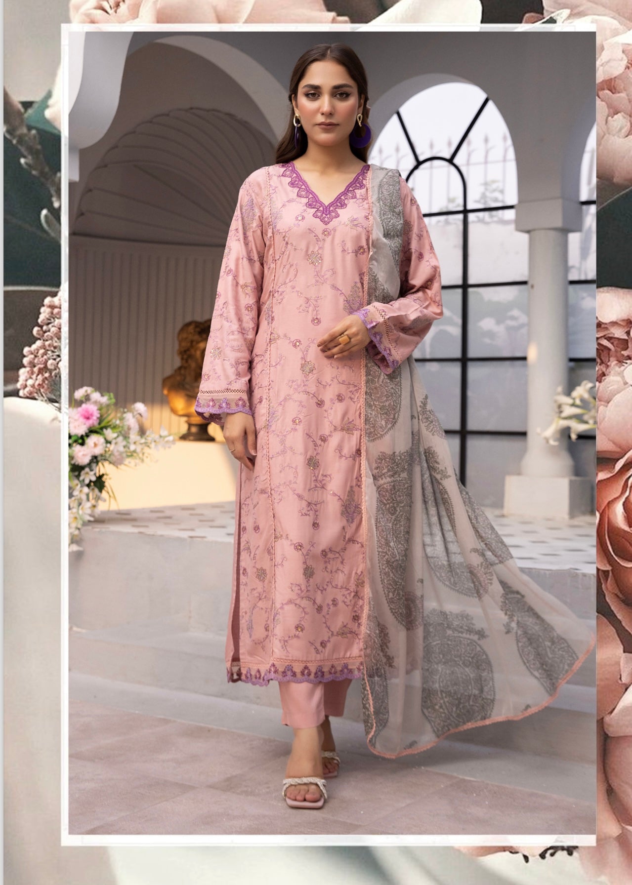 SIMRANS ‘Ethnic Lux’ | Embroidered Linen Readymade | SM693