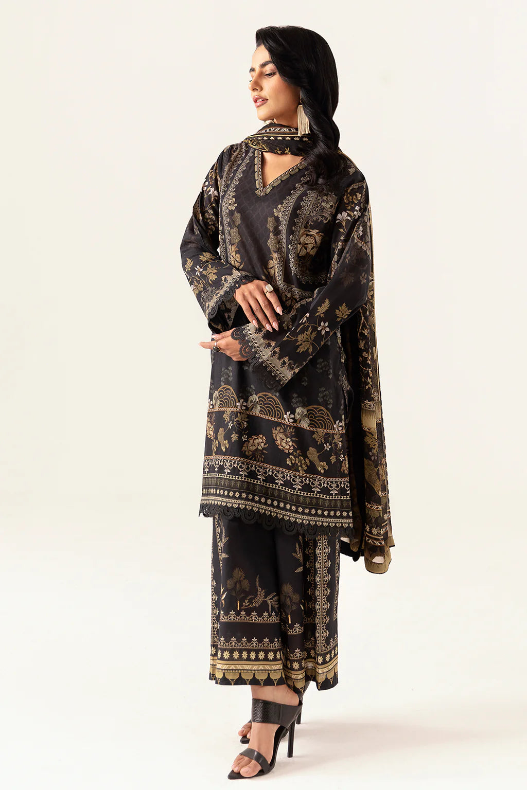  Ramsha - Pakistani clothes