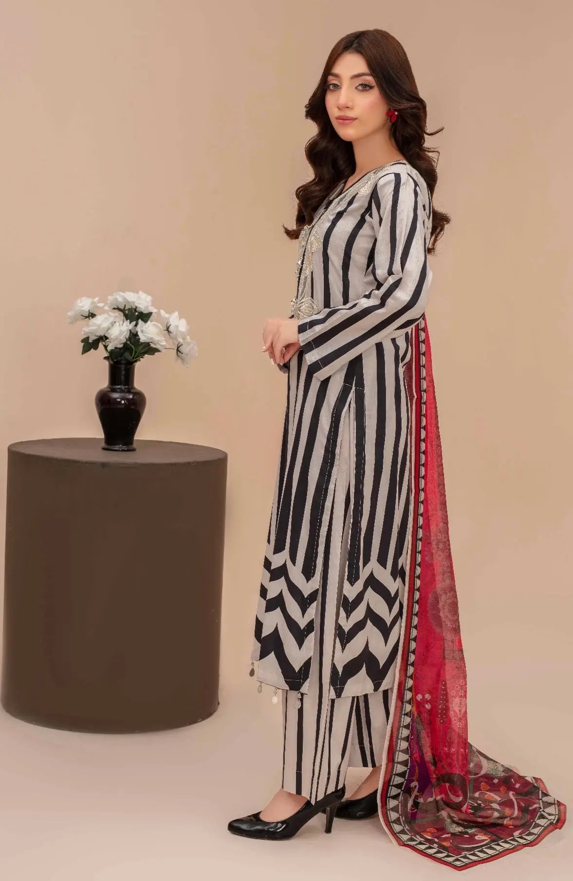  Ashyana - Pakistani clothes