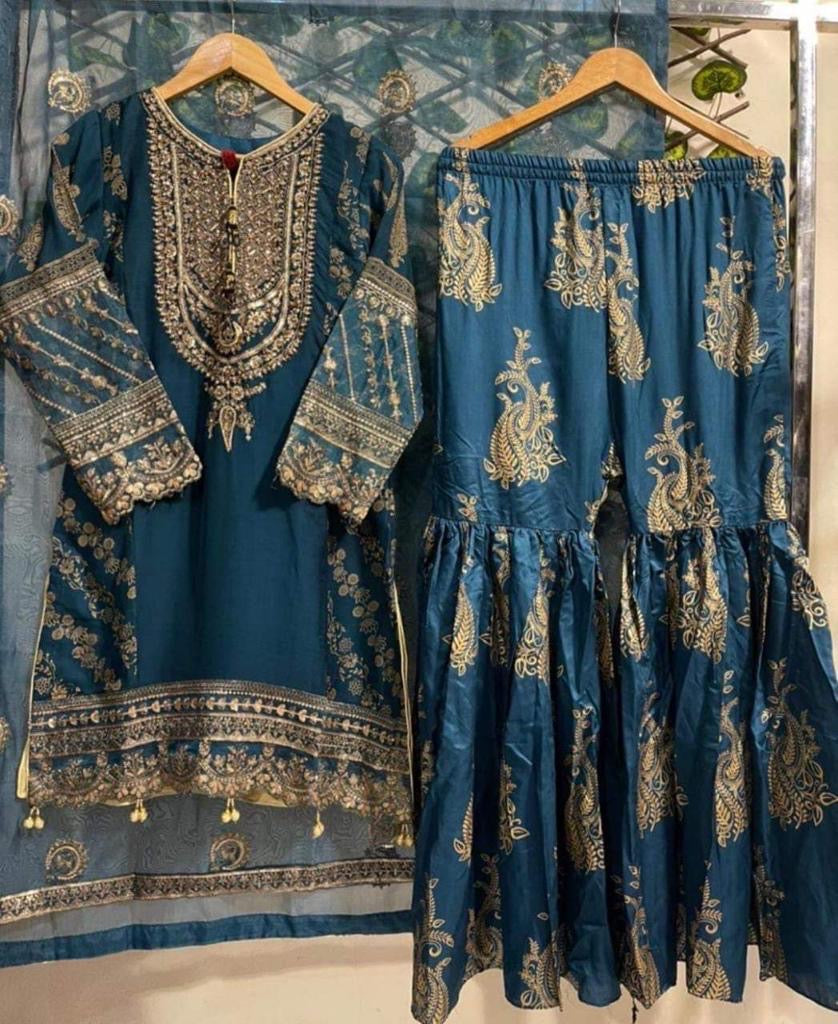  Pehnawa - Pakistani clothes