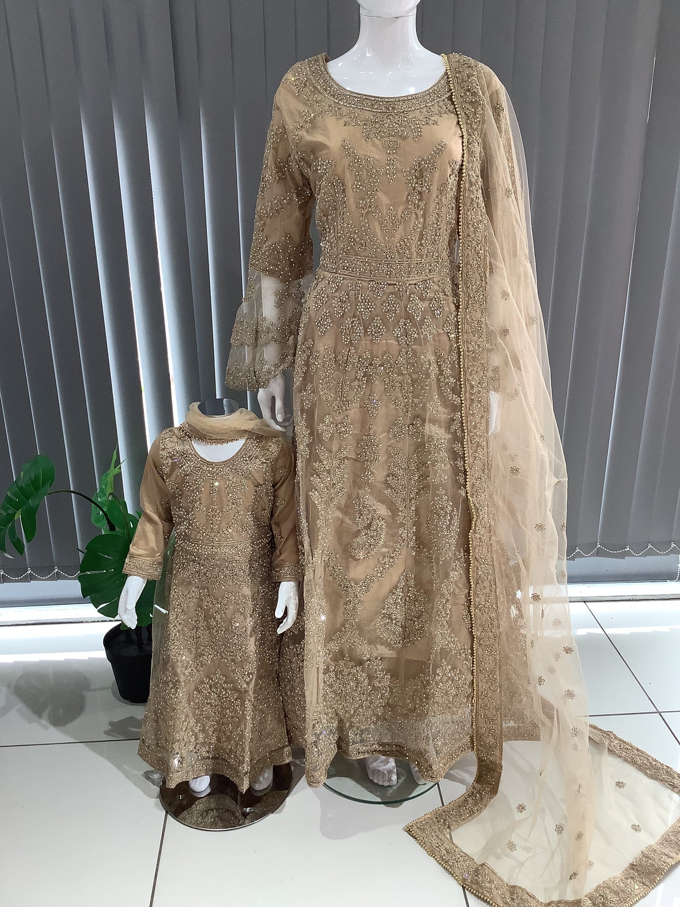  Asha - Pakistani clothes