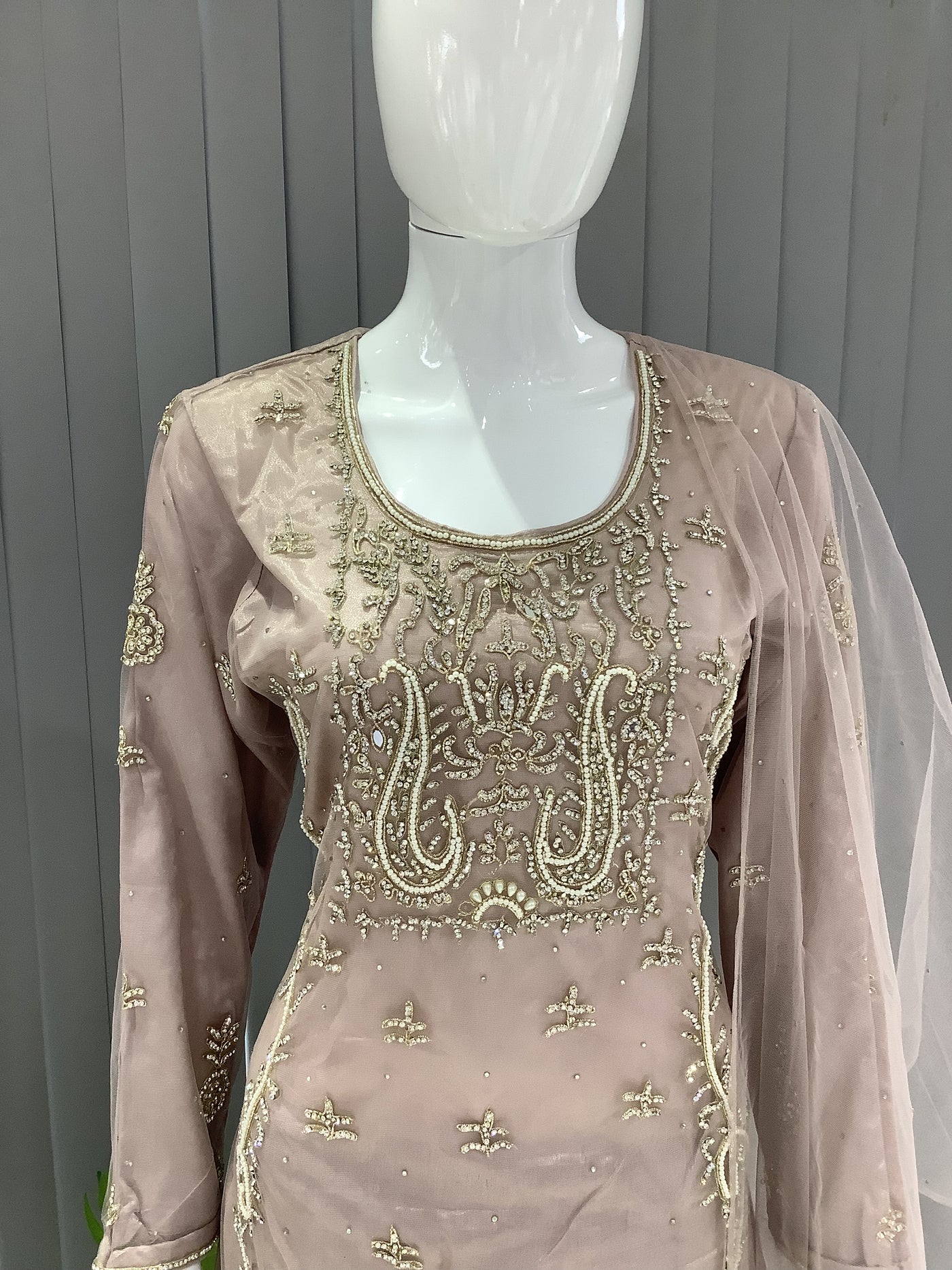  Asha - Pakistani clothes