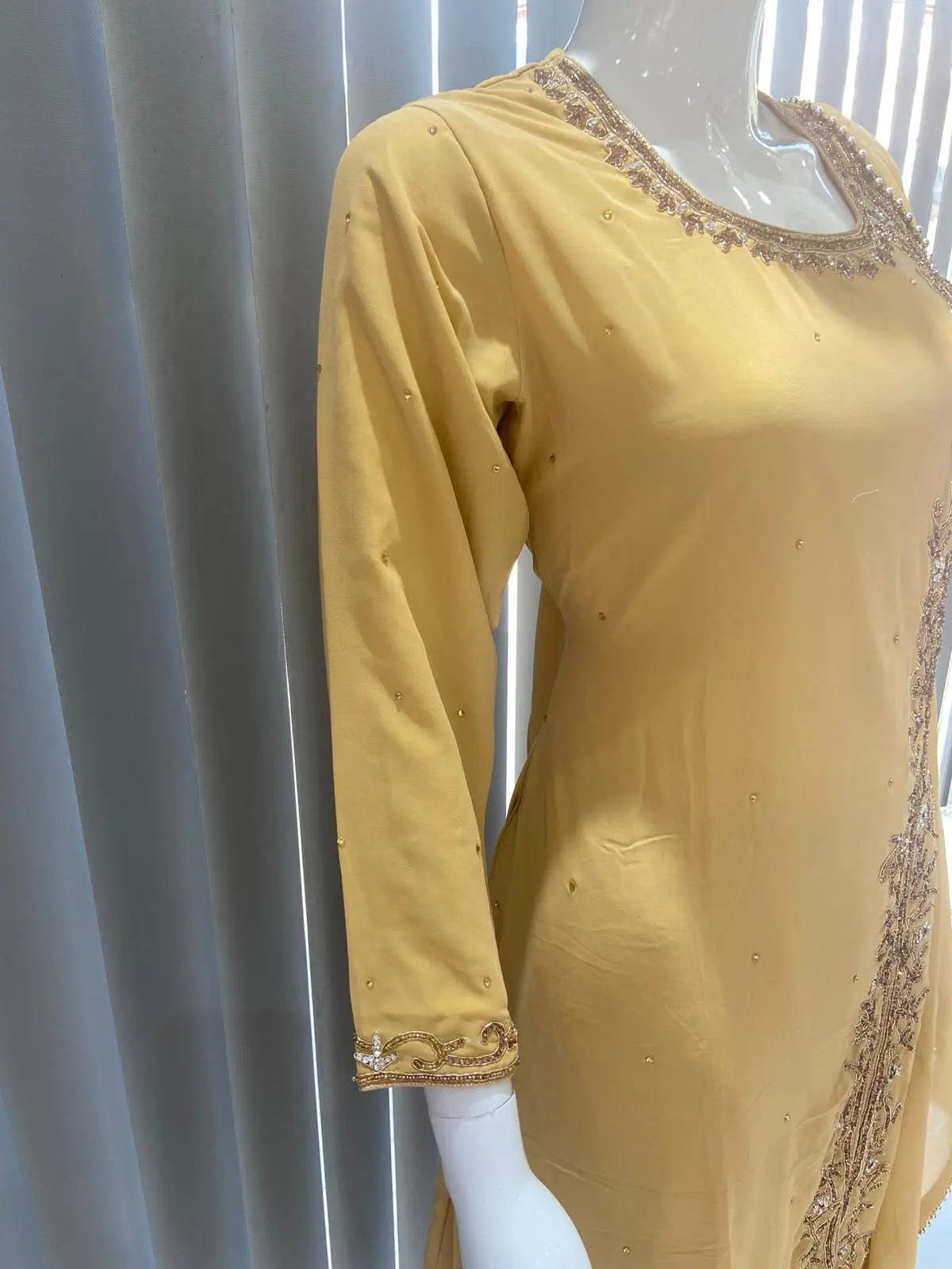  Asha - Pakistani clothes