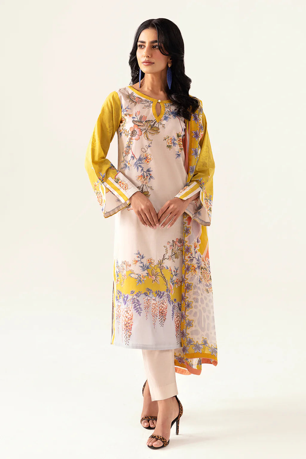  Ramsha - Pakistani clothes