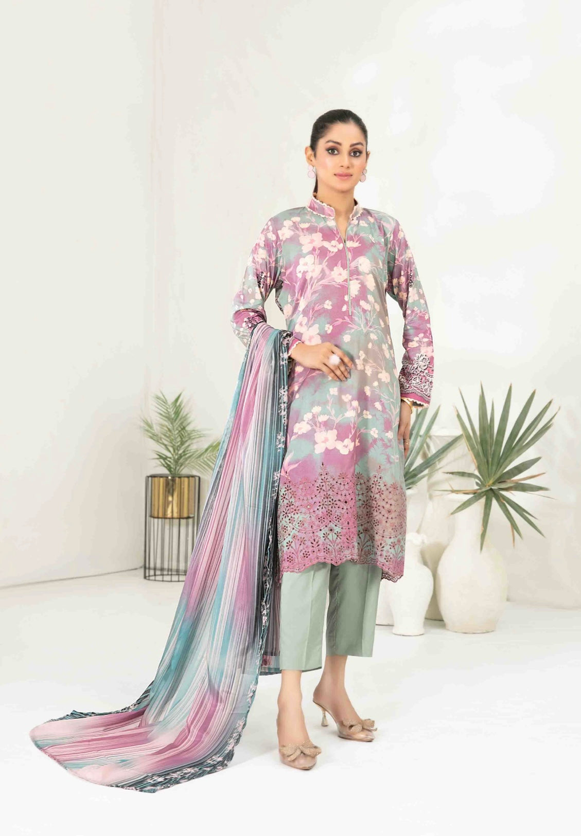 TAWAKKAL ‘Fasha’ | Embroidered Digital Linen Readymade | D3685