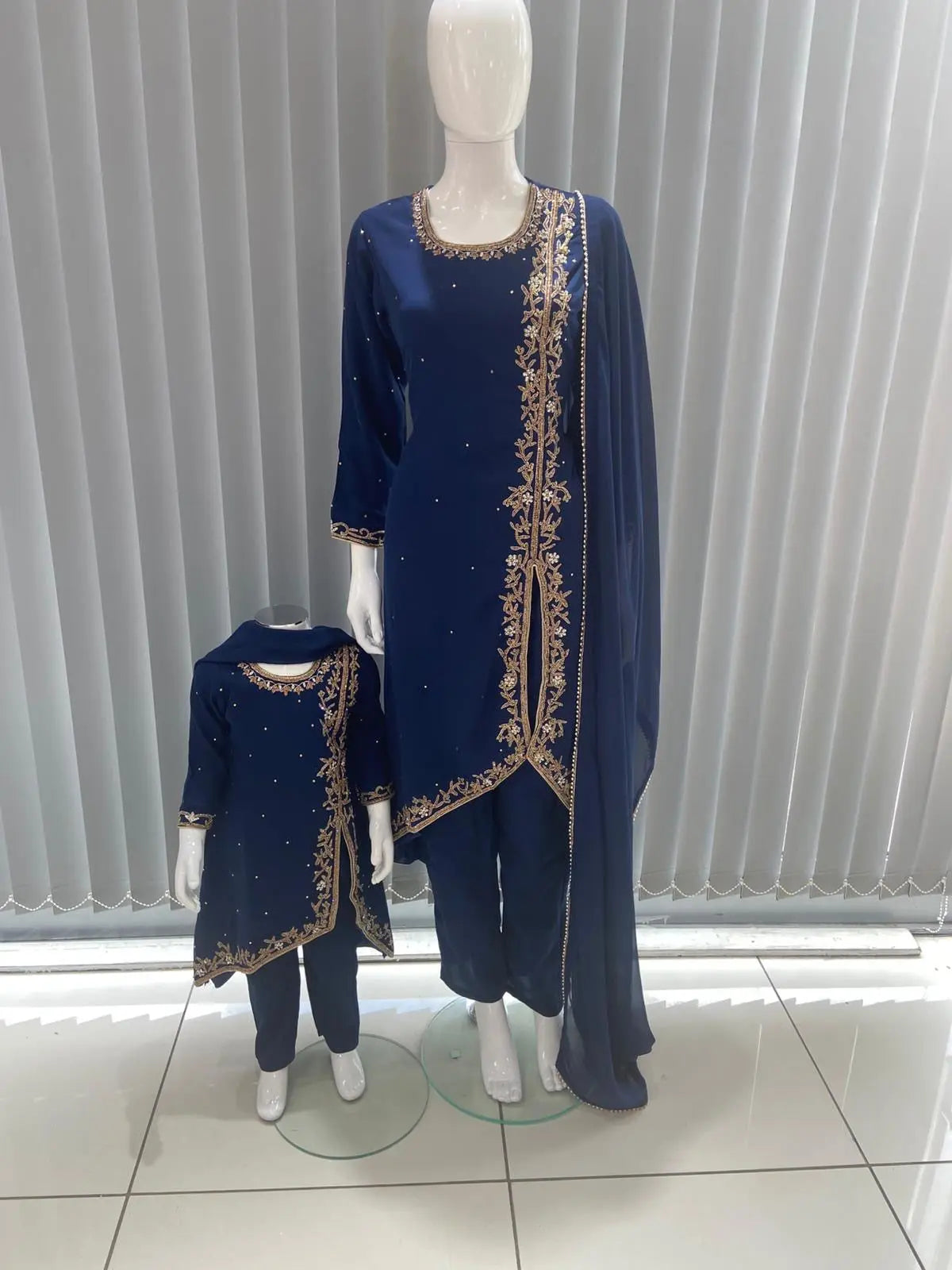  Asha - Pakistani clothes