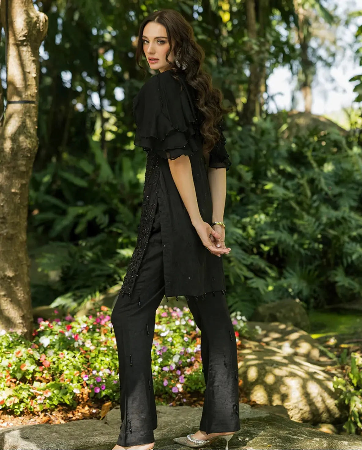  AIN - Pakistani clothes