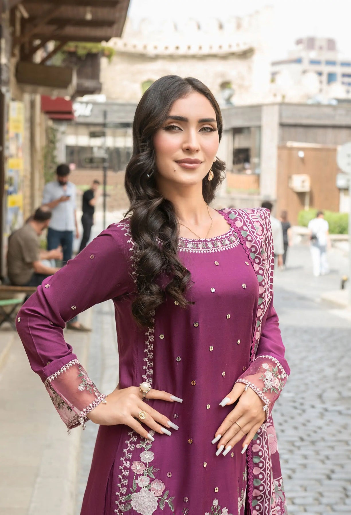 Pakistan Mithe Jan ALLY’s ‘Baku’ | Embroidered Linen Pakistani Mother & Daughter – HIRA ...