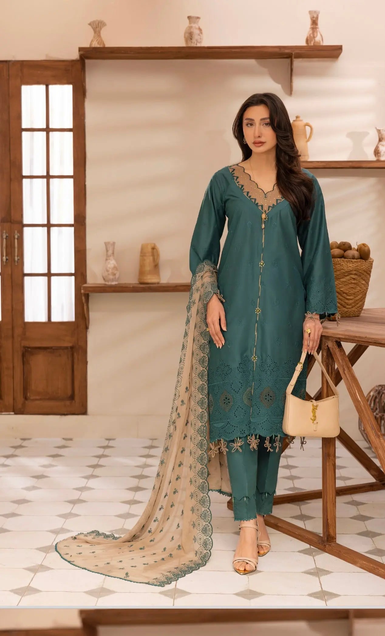  Allys - Pakistani clothes