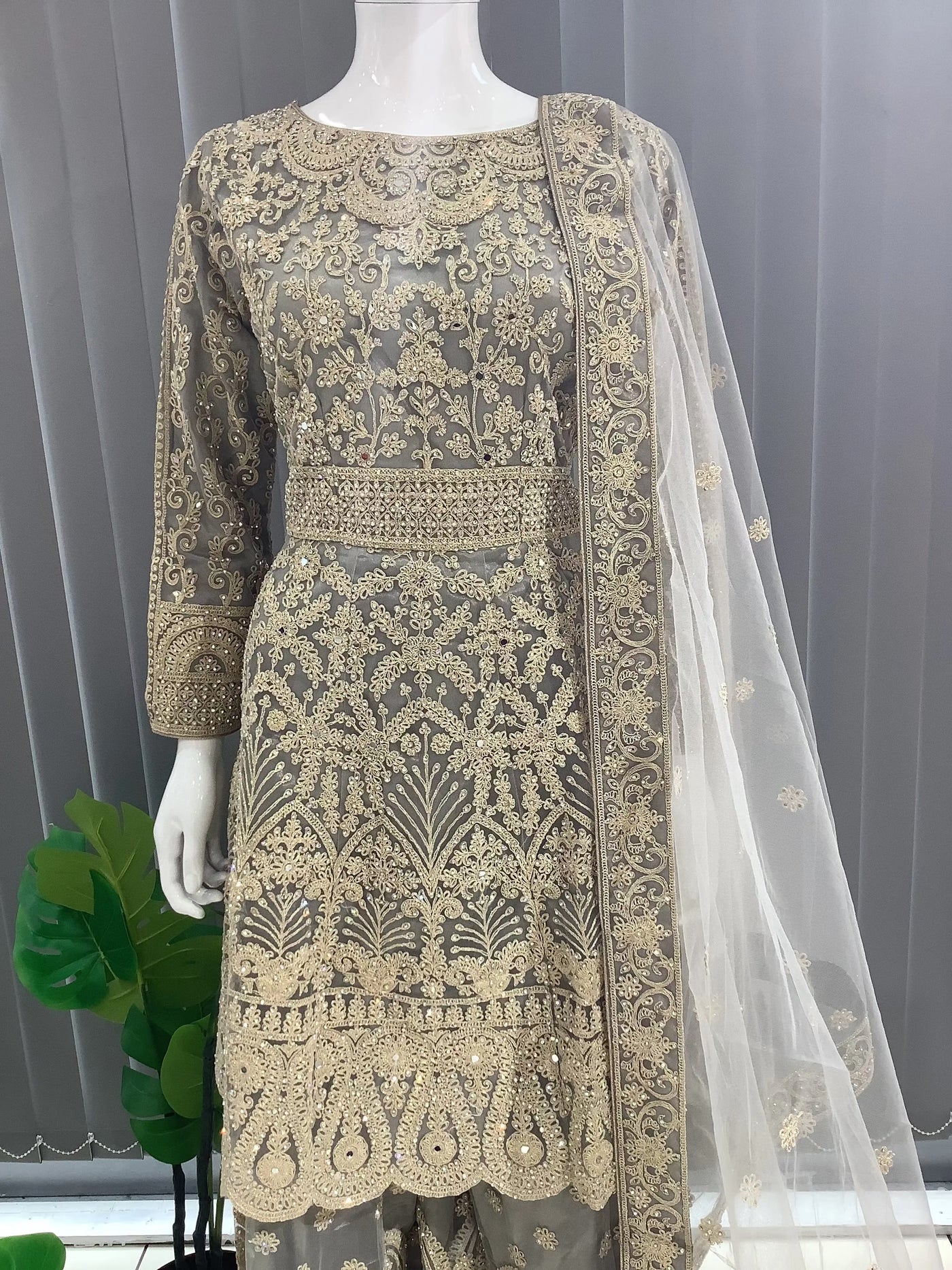  Asha - Pakistani clothes