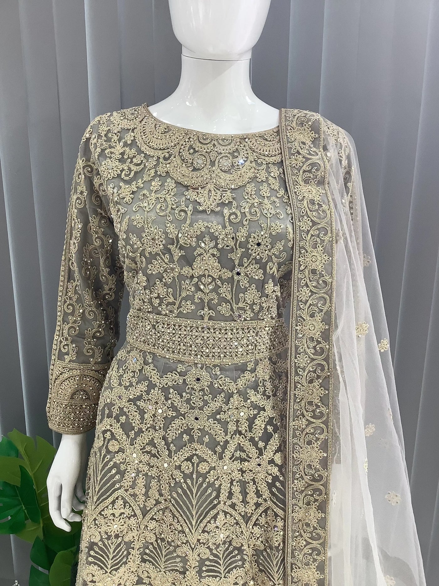  Asha - Pakistani clothes