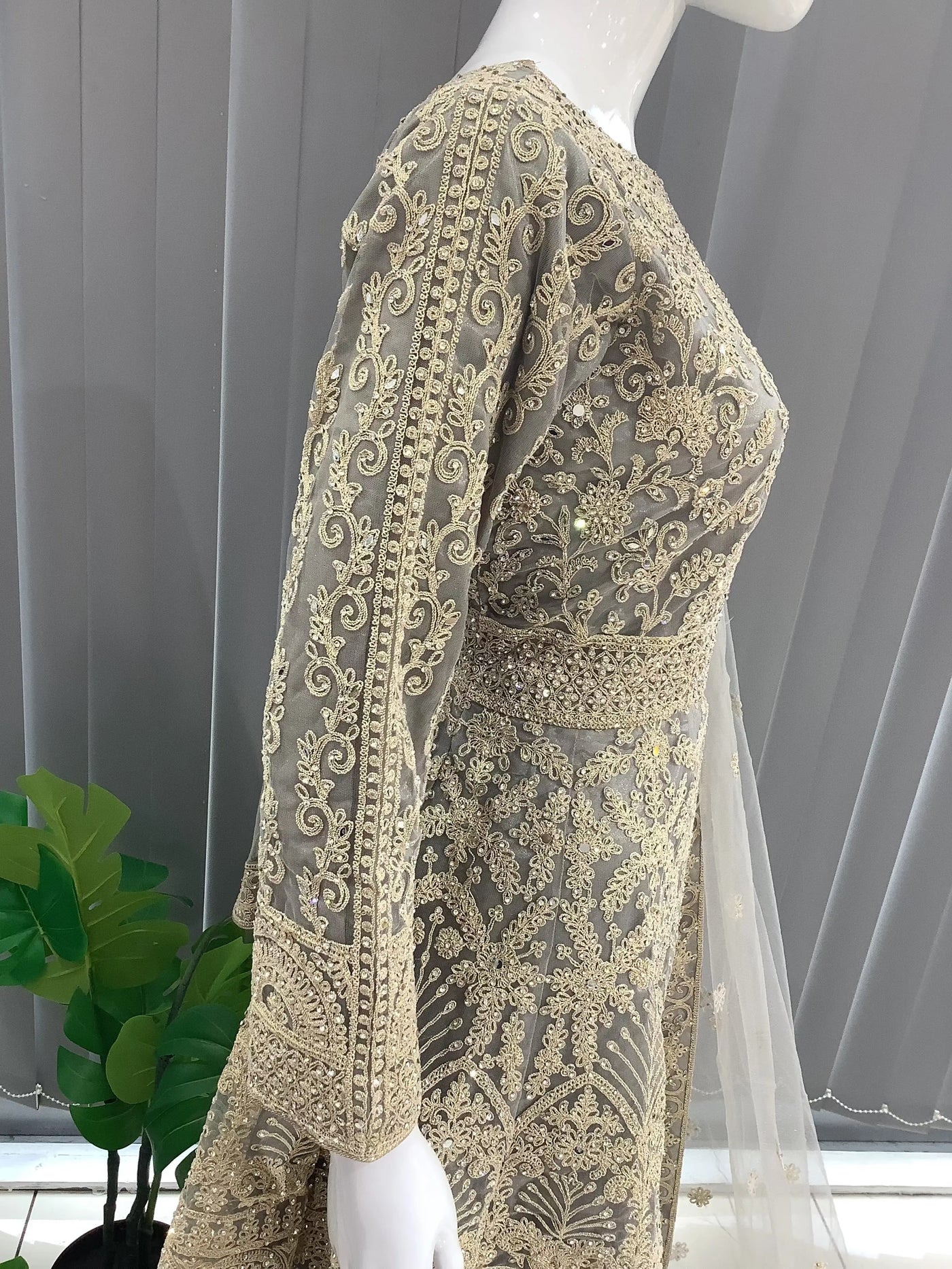 Asha - Pakistani clothes