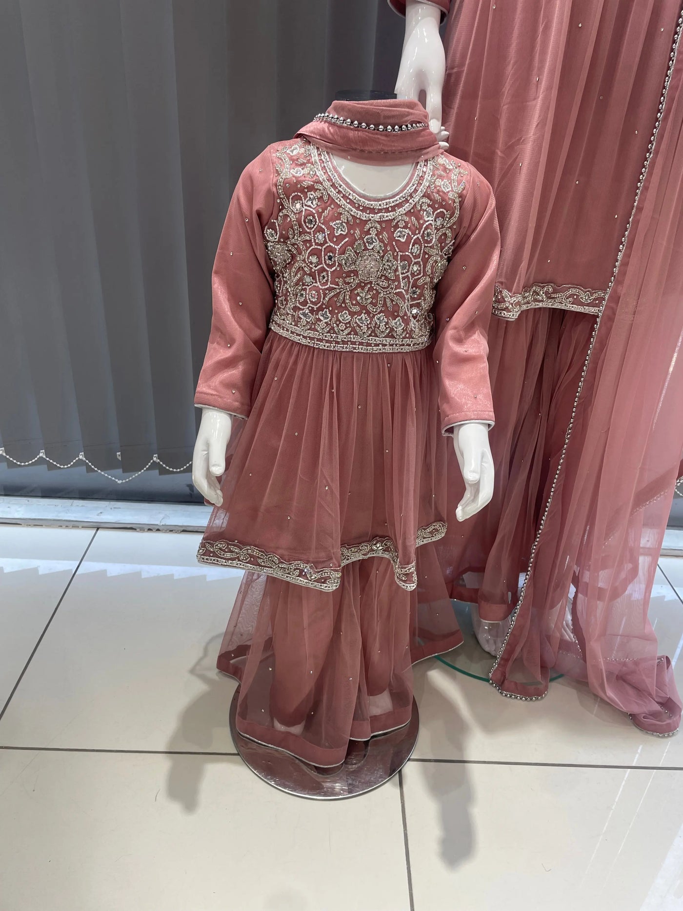 Asha - Pakistani clothes