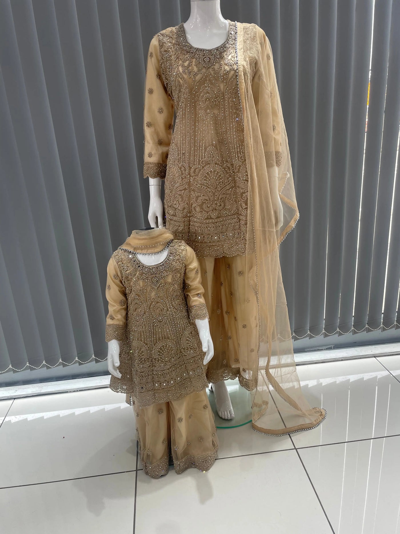  Asha - Pakistani clothes