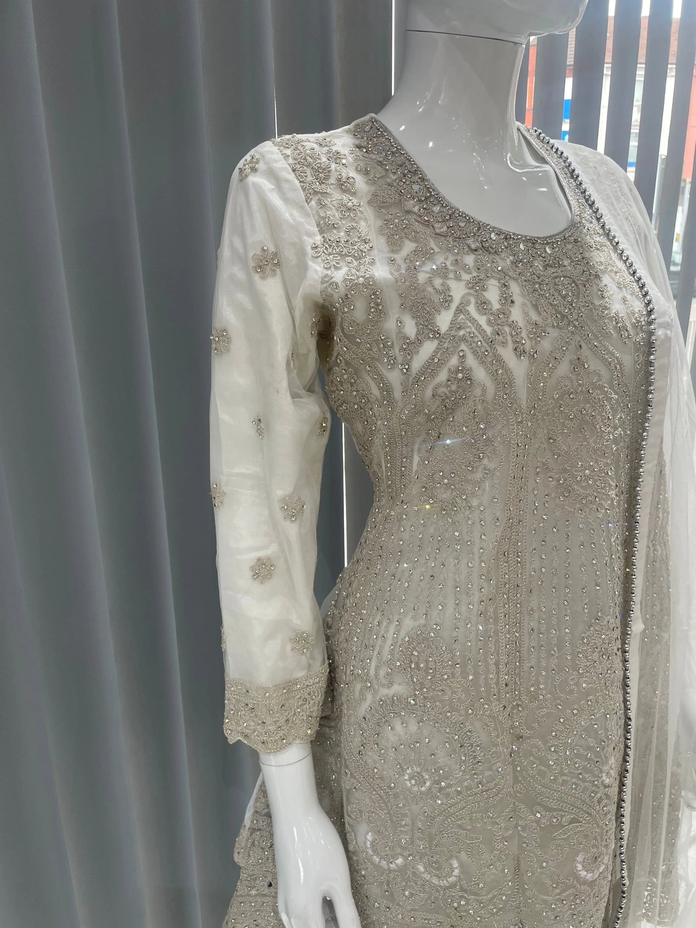  Asha - Pakistani clothes