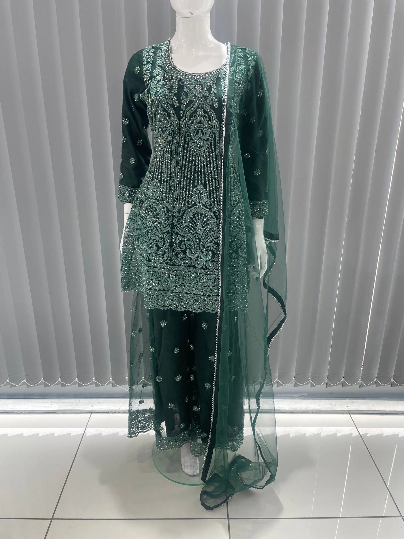  Asha - Pakistani clothes