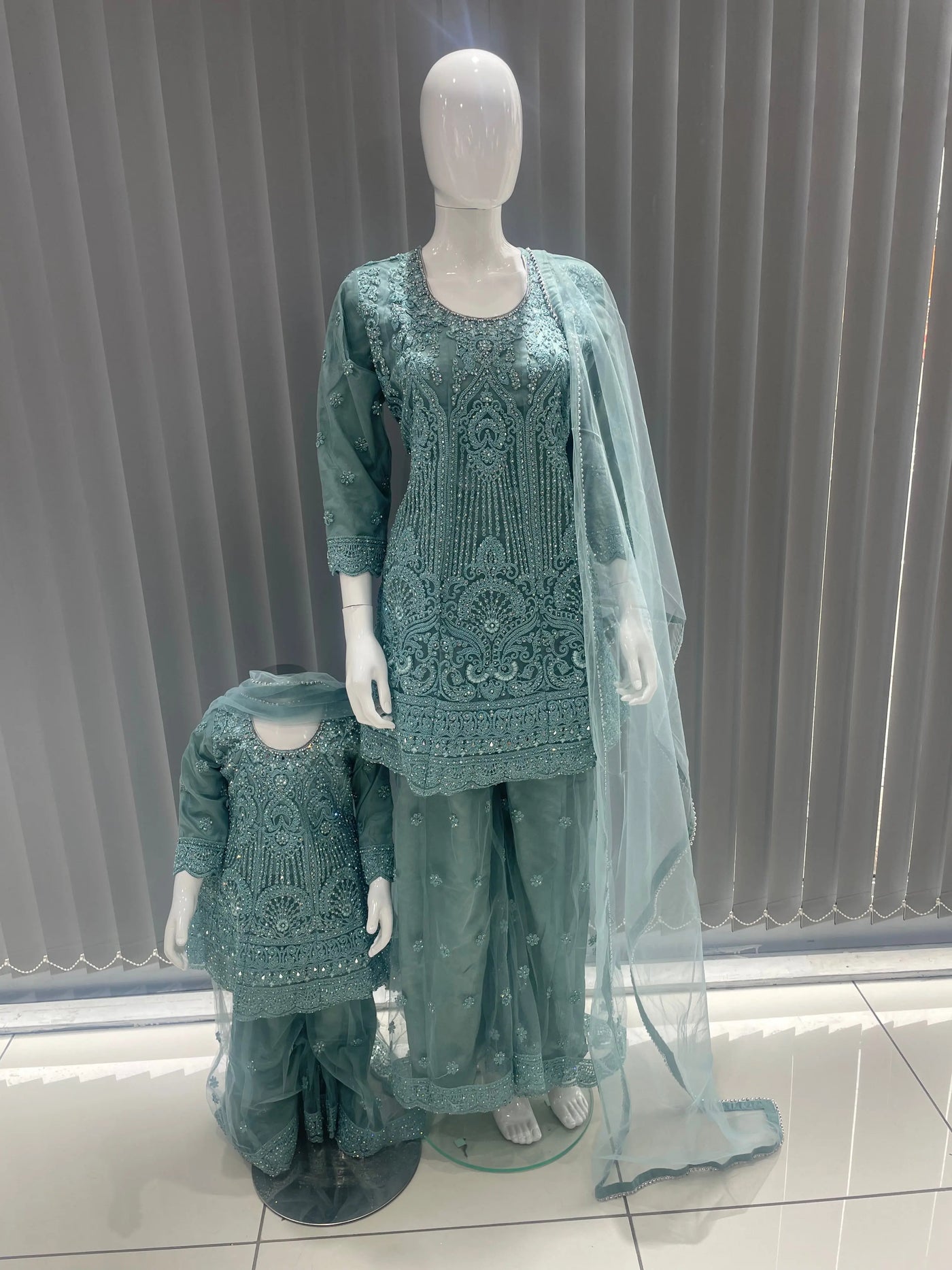  Asha - Pakistani clothes