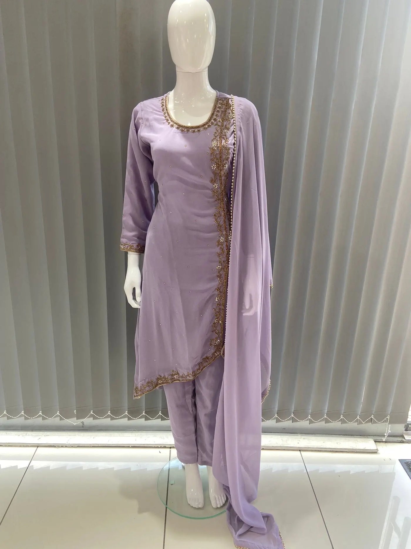  Asha - Pakistani clothes