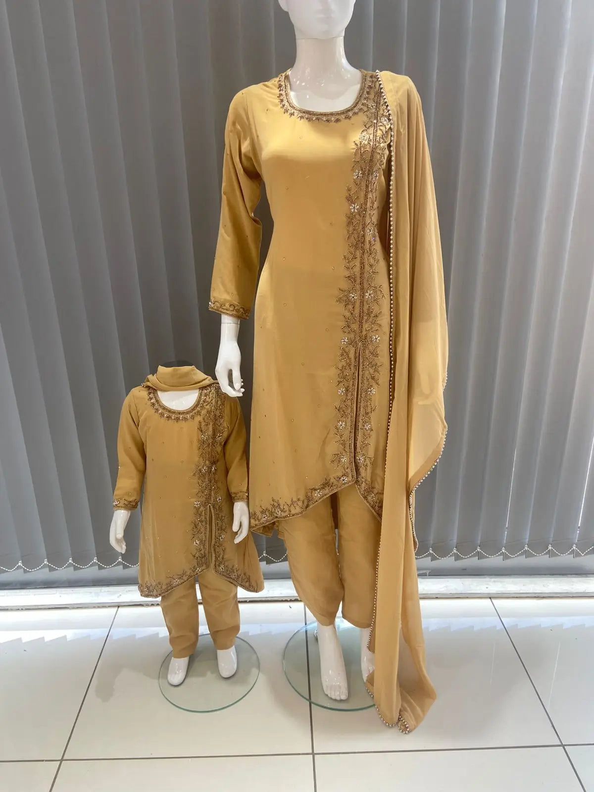  Asha - Pakistani clothes
