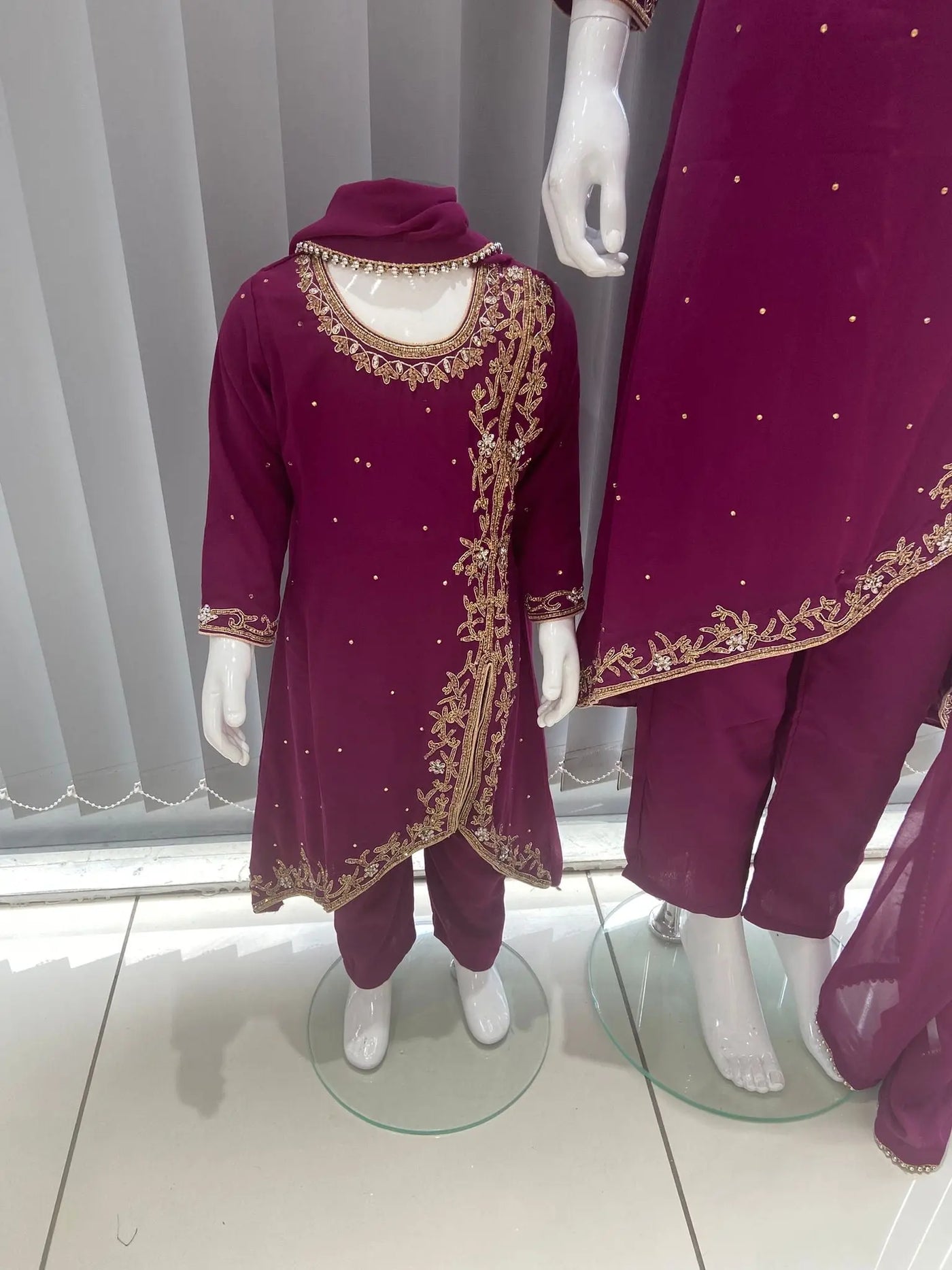  Asha - Pakistani clothes