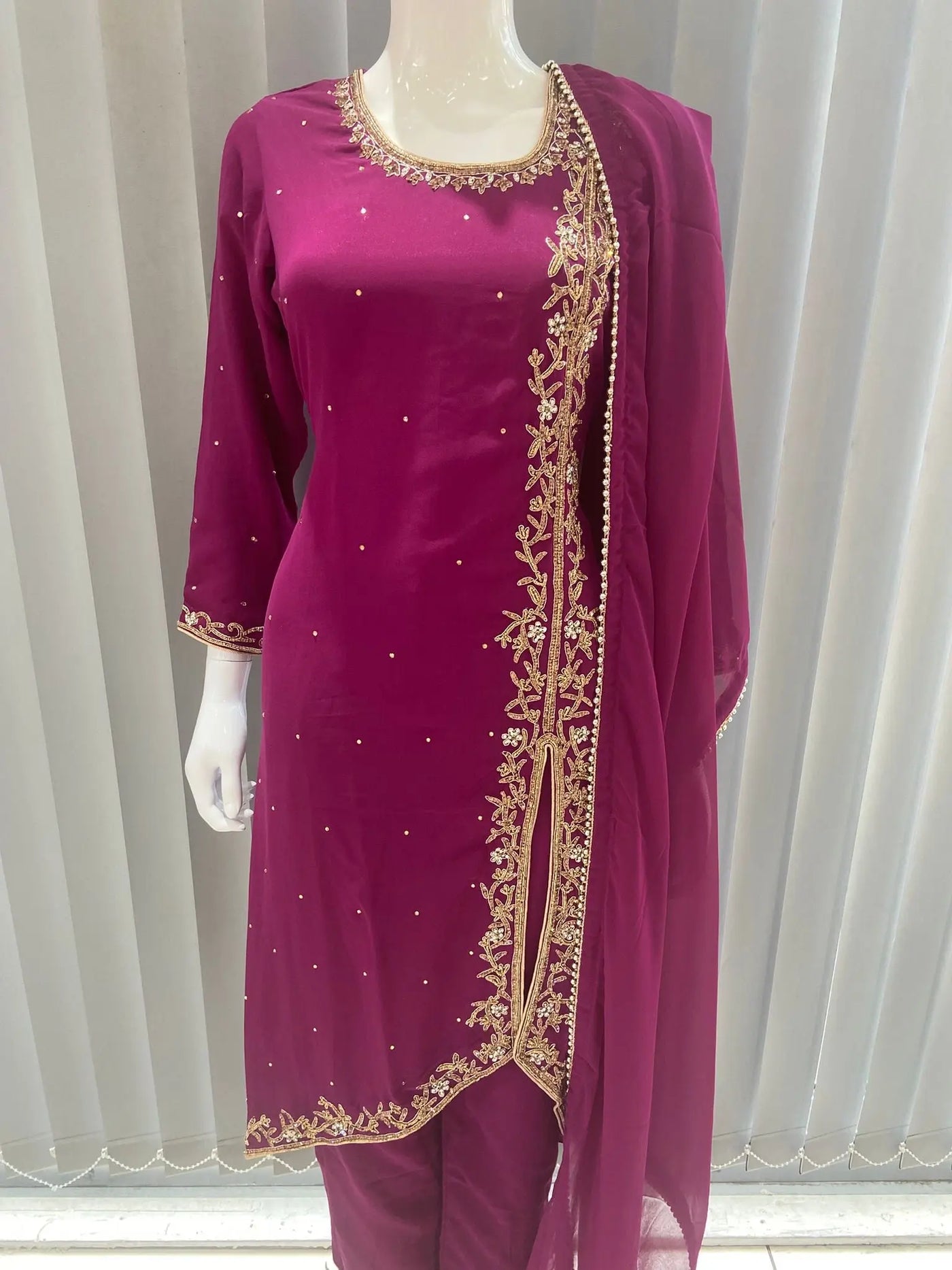  Asha - Pakistani clothes