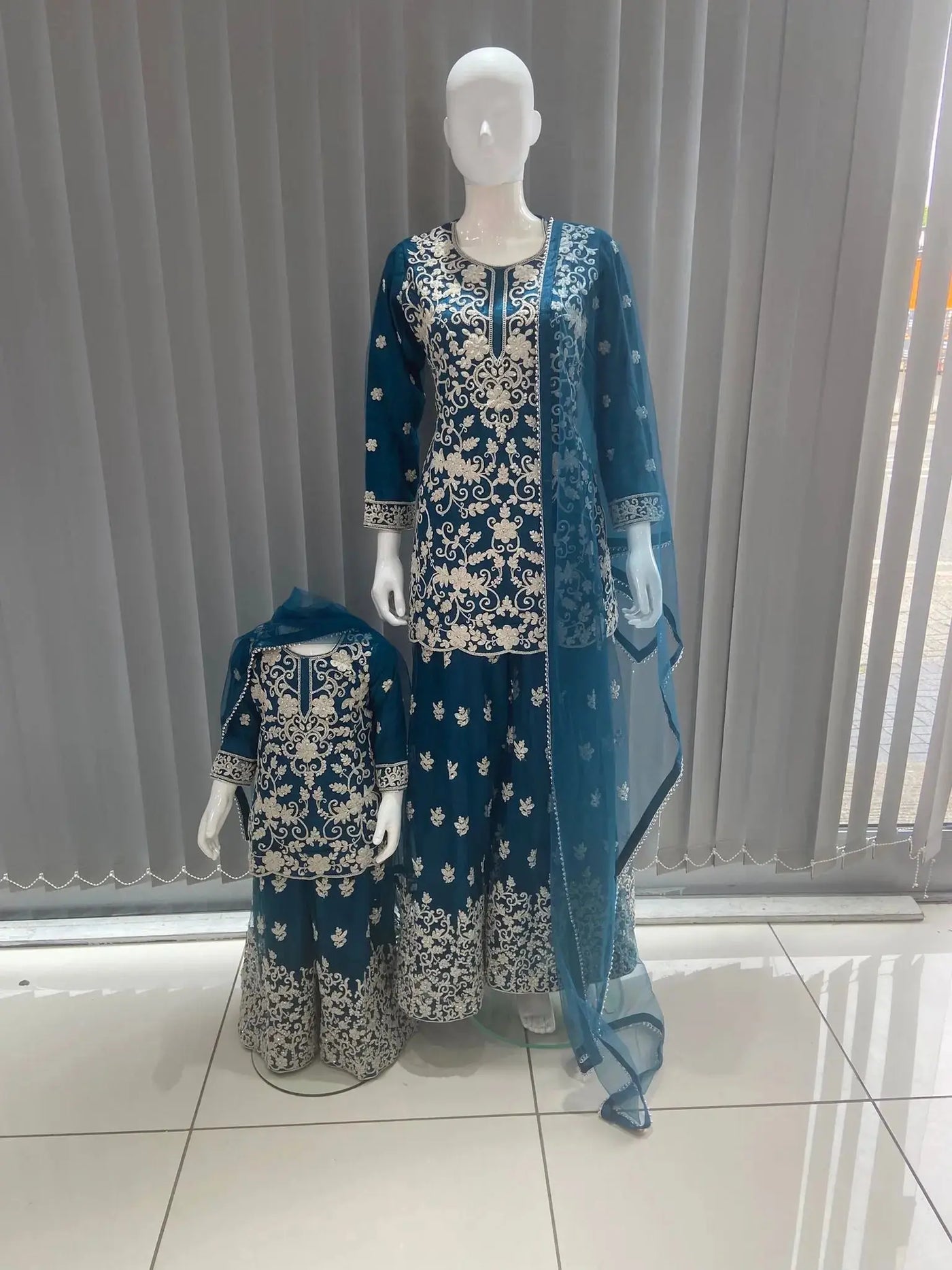  Asha - Pakistani clothes